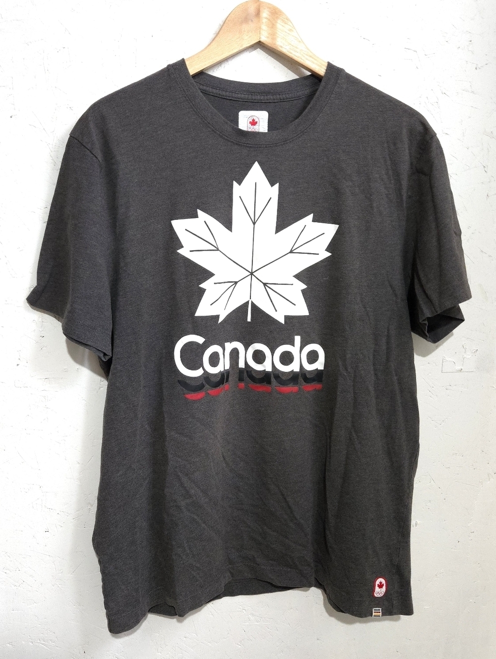 Canada Maple Graphic Tee - Dark Gray